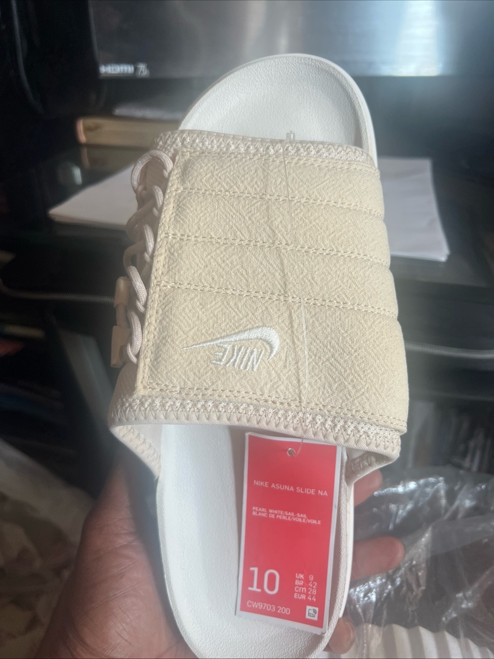 Nike Women Asuna Slide NA - Cream/White